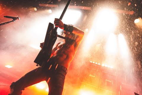 Airbourne af Rolf Meldgaard